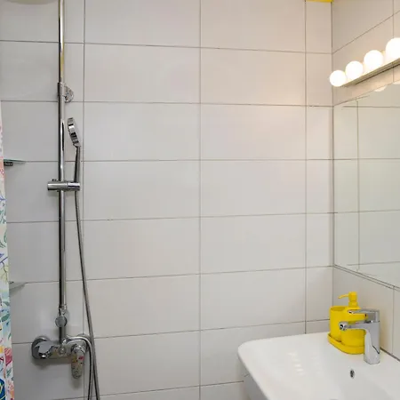 Sunny Balcony 2 Bedroom Metro Vitosha Blvd