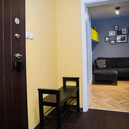 Sunny Balcony 2 Bedroom Metro Vitosha Blvd ソフィア